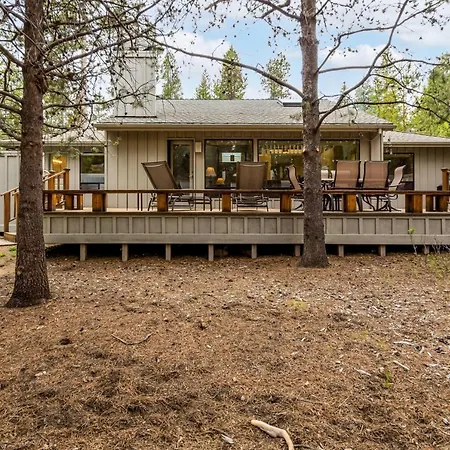 Poplar 38 Villa